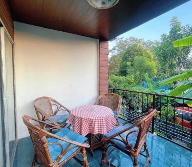 Samphao Lom House | Moradok Thai Guesthouse