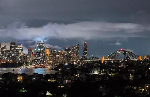 Mosman Apartment | Mosman | Stunning Opera & Bridge View | KozyGuru
