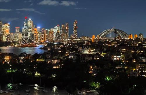 Mosman Apartment | Mosman | Stunning Opera & Bridge View | KozyGuru