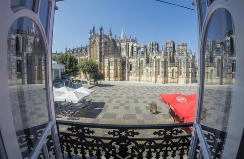 Batalha Apartment | Mosteiro View