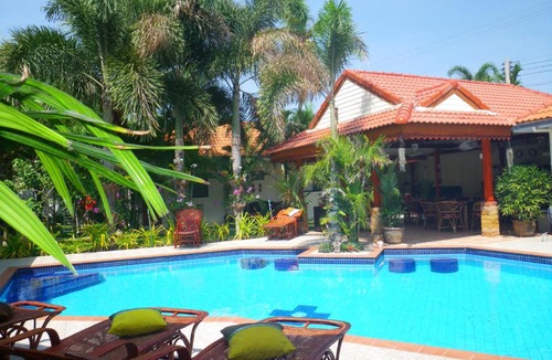 Pranburi Villa | Mountain Beach Retreat