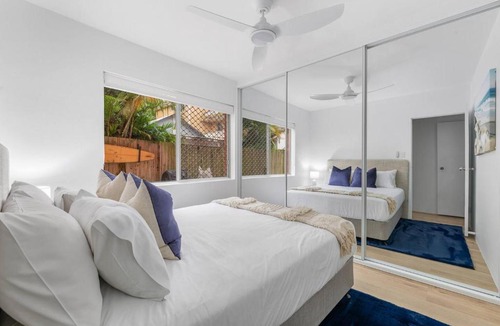 Narrabeen Apartment | Narrabeen Nook - Easy Living between Beach & Lagoon