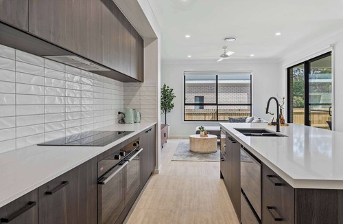 Calamvale House | Neiwand Residence by Arvia Living