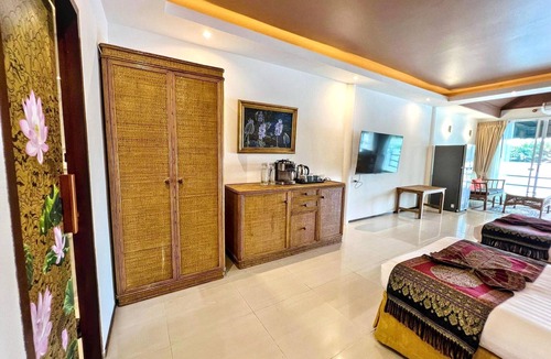 Khlong Khuean House | No7 Double Suite, Rainbow Arokaya Welness Resort