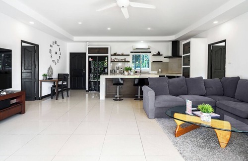 Rawai Villa | Noksawan Spacious villa private bungalow