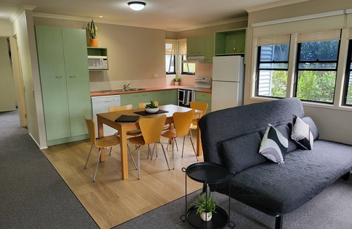 Tewantin Apartment | Noosa Holiday Accommodation