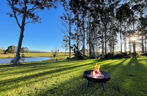 Branxton House | Nottage Cottage - Gateway to the vineyards