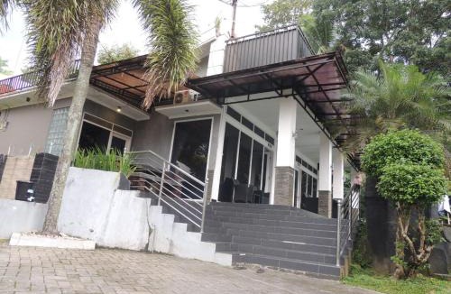 Salatiga House | Oase Van Java