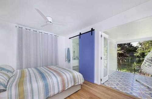 Sydney House | Oasis in Nature, close to beach, national park, perfect for family & groups