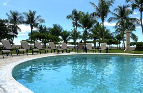 Barrio Los Faroles Condo | Ocean Front 3 Bed/2 Bath- direct access to beach-Salt water Pool-AMAZING SUNSETS