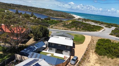 Guilderton House | Ocean Moore - Uninterrupted Ocean Views