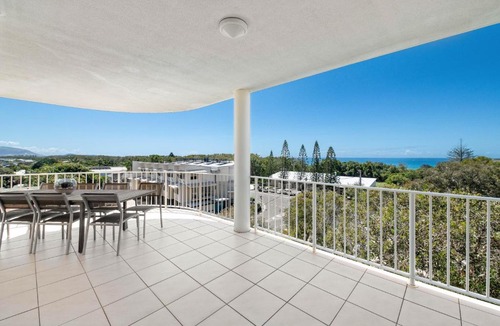 Mudjimba Apartment | Ocean View 3 bedroom Apartment