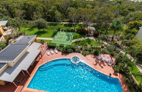 Marcoola Resort | Ocean Views Escape - Beach, Pool, Wifi, Parking