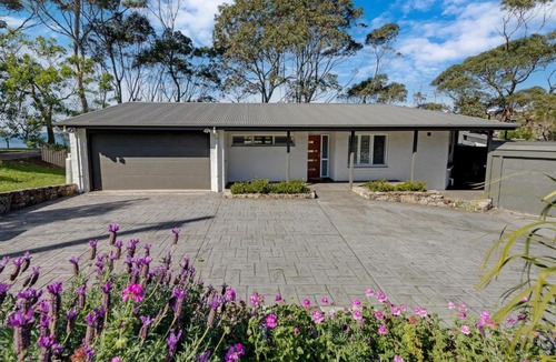 Lilli Pilli House | Oceanfront Beauty in Lilli Pilli