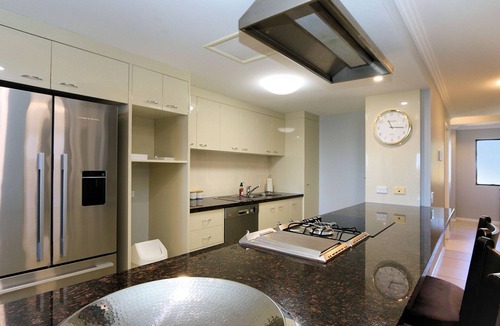 Bargara Apartment | Oceanfront Getaway: Your Perfect Beach side Retreat