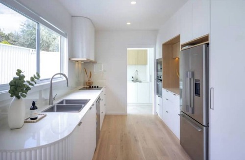 Anna Bay Villa | Olas Villa 1 | Luxe 3BR · Plunge Pool · Near Beach