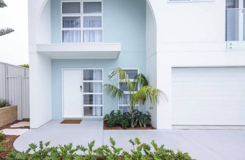 Anna Bay Villa | Olas Villa 1 | Luxe 3BR · Plunge Pool · Near Beach