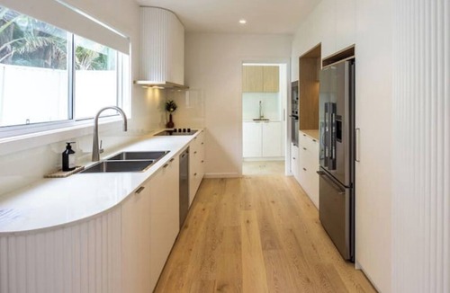 Anna Bay Villa | Olas Villa 3 | Luxe 3BR · Plunge Pool · Near Beach