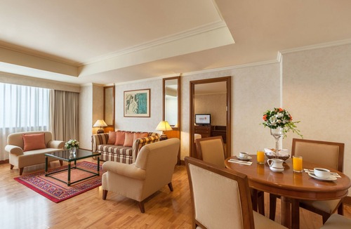 Asoke Apartment | One Bedroom Grand Suite Apartment in the city center (G9)