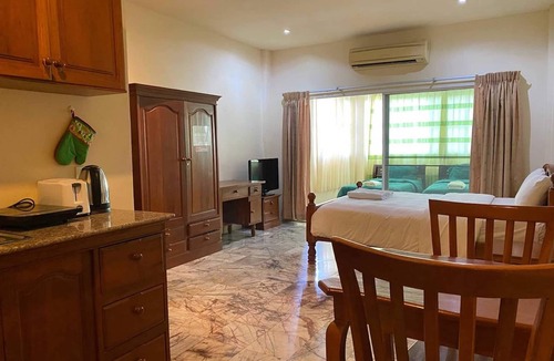 South Pattaya Hotel | Orange and Co
