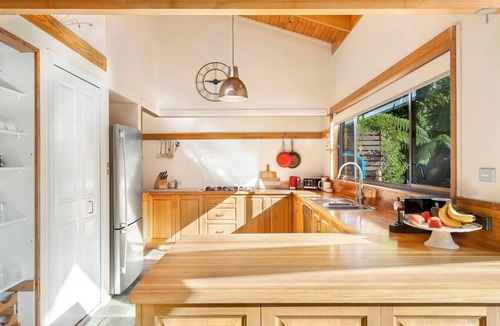 Eaglehawk Neck Apartment | Osprey Lodge - Bungalow & House