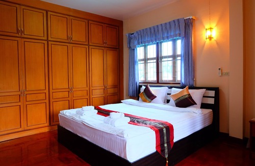 Luang Nuea Hotel | OYO 769 Ban Thassanee