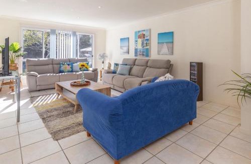 Elizabeth Beach House | Pacific Palms