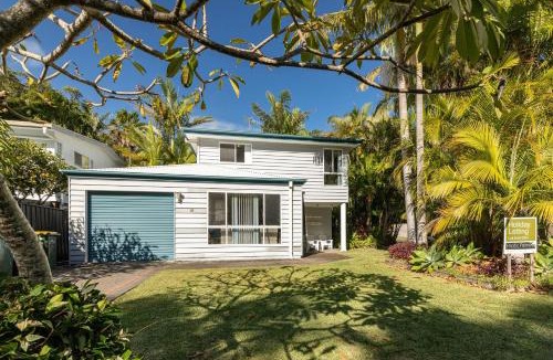 Elizabeth Beach House | Pacific Palms