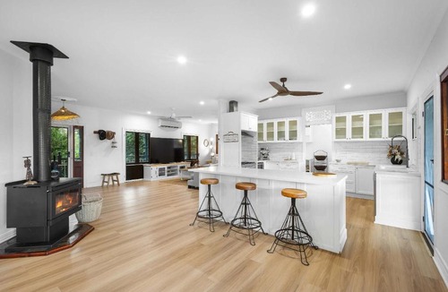Belli Park House | Paddock View Ranch In The Sunshine Coast Countryside