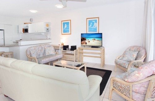 Mooloolaba Apartment | Pago Pago 4 - Spacious 2 Bedroom Apartment on Mooloolaba Spit