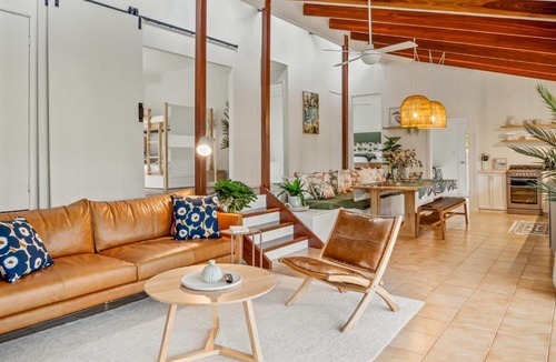 Eumundi House | Palms Cottage - Pet-Friendly Eumundi Retreat