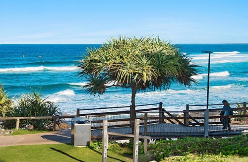 Caloundra Apartment | Pandanus Shores Unit 4 Kings Beach QLD