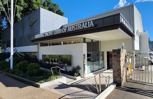 Double Bay Apartment | Panoramic Wraparound Harbour & City Views - 2 Bed, 2 Bath, Parking & Pool
