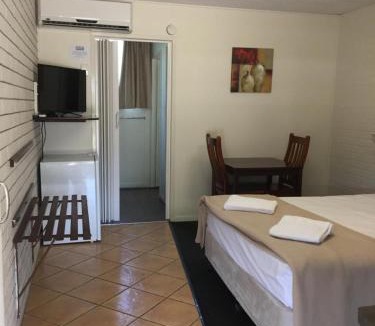 Mackay Hotel | Paradise Motel