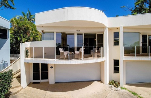 Bonny Hills House | Paradise View - coastal townhouse Bonny Hills