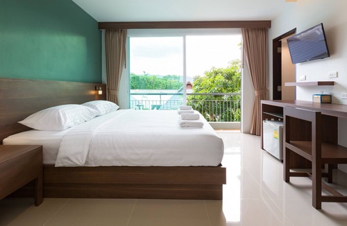 Bang Tao Hotel | Parida resort