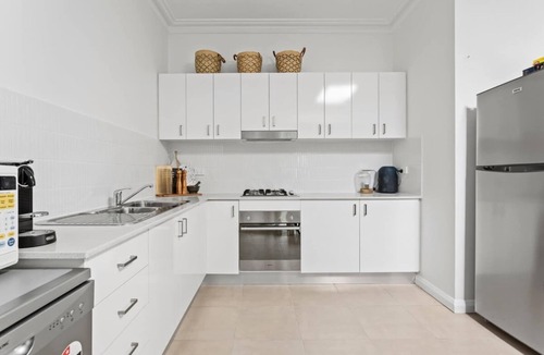 Marrickville Apartment | Patio House: Moments from Marrickville Metro