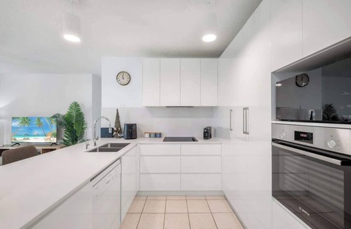 Marcoola Apartment | Pawfect Coastal - Pet friendly, Beachfront, Pool