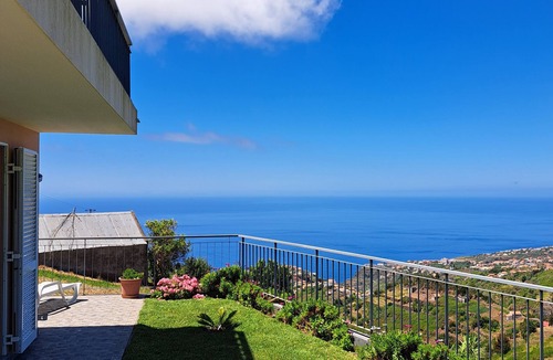 Lombo do Doutor House | Peaceful Escape Between Ocean and Mountains - Conceição House