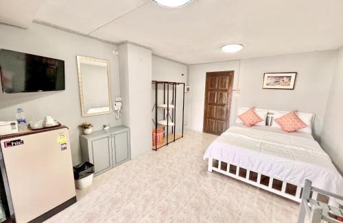 Bang Khae Nuea Hotel | Penyos Suite