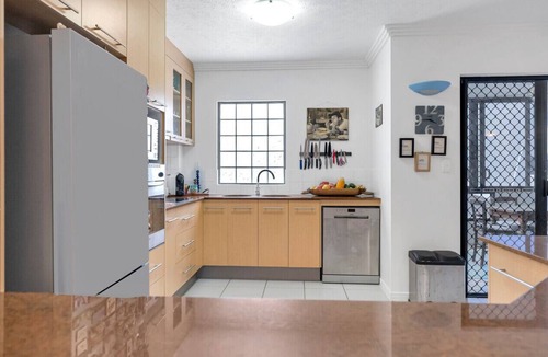 Cairns Central Business District Apartment | Perfect Family Base for the Reef | Walk to Esplanade & Lagoon | Portofino