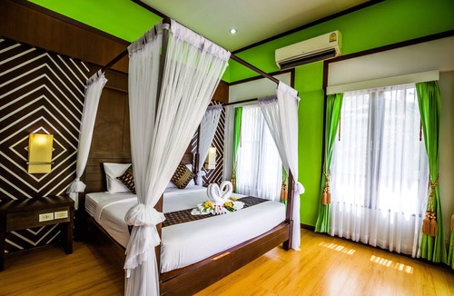 Ko Phi Phi Hotel | Phi Phi Andaman Beach Resort