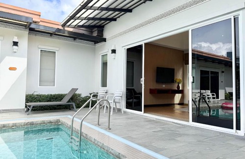 Nai Harn Resort | Phuket La Siesta, Naiharn Beach