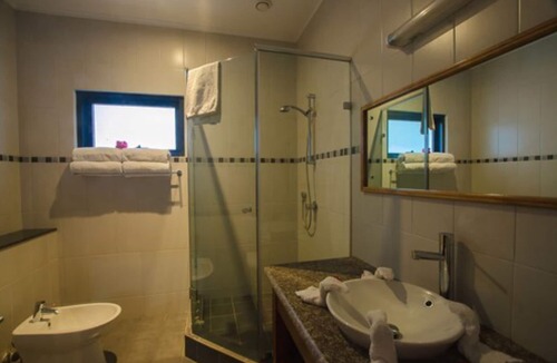Anse Royale Hotel | Pied Dans L’eau Holiday Apartments