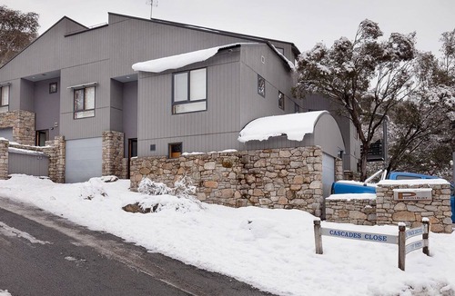 Thredbo Ski Chalet | Pinnibar 2 - Crackenback Ridge