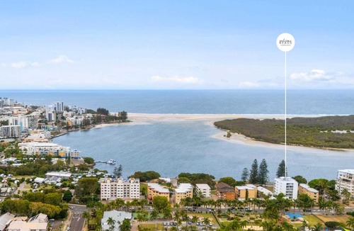 Golden Beach Apartment | Pisces on Pumicestone - Waterfront Golden Beach