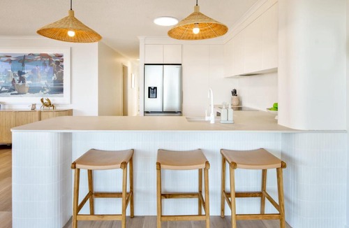 Golden Beach Apartment | Pisces on Pumicestone - Waterfront Golden Beach