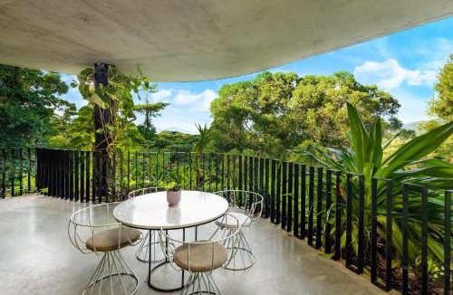 Cairns Villa | Planchonella House - Eco Stay de Luxe
