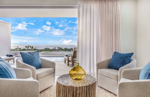 Merlin Bay Villa | Please Inquire Before Booking – Luxury Villa