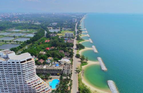 Noen Phra Resort | PMY Beach Resort